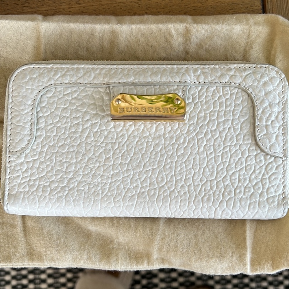 Burberry Pebble leather zip around wallet.